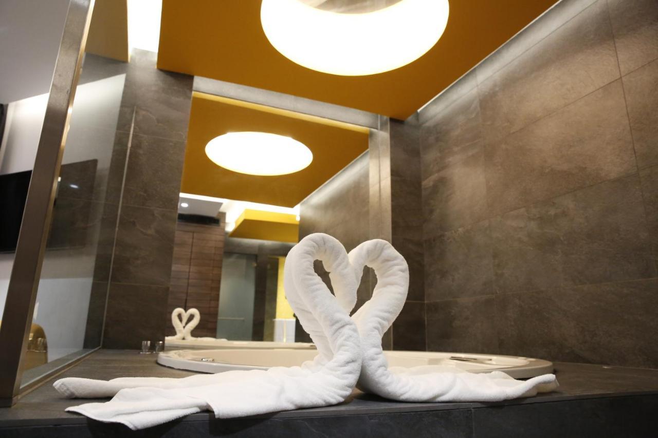 Hotel Luve Сан-Антонио-де-Бенахебер Экстерьер фото